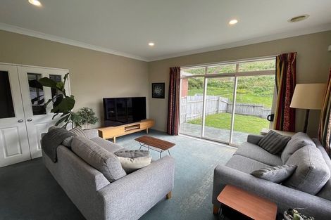 Photo of property in 35 Erlestoke Crescent, Churton Park, Wellington, 6037
