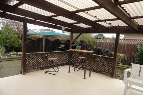 Photo of property in 43 Castletown Place, New Brighton, Christchurch, 8083