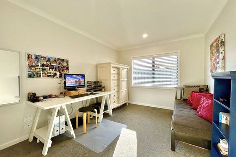 Photo of property in 72 Eriksen Road, Te Awa, Napier, 4110