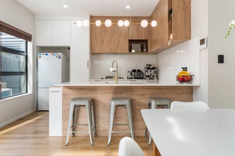 Photo of property in 13f Purata Place, Mangere Bridge, Auckland, 2022