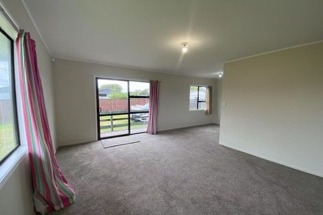 Photo of property in 2/24 Burundi Avenue, Clendon Park, Auckland, 2103