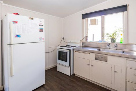 Photo of property in 194 North Street, West End, Timaru, 7910