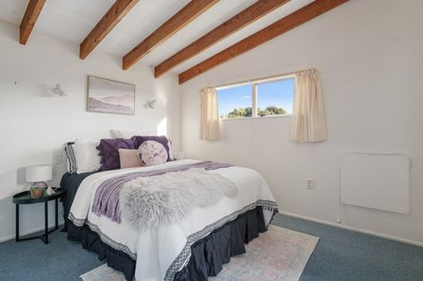 Photo of property in 20 Simcox Street, Otaki Beach, Otaki, 5512