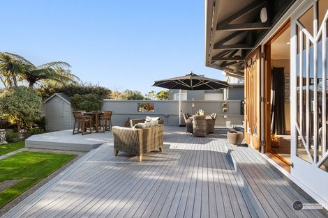 Photo of property in 37 Pohutukawa Street, Woburn, Lower Hutt, 5010