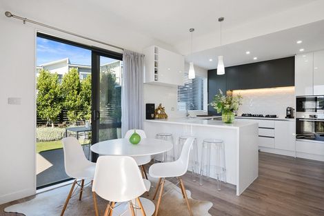 Photo of property in 78 Te Oneroa Way, Long Bay, Auckland, 0630