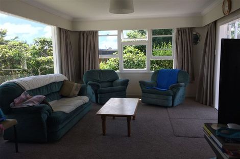 Photo of property in 52 Leslie Street, Waitara, 4320