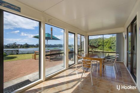 Photo of property in 16 Pohutukawa Drive, Athenree, Katikati, 3177