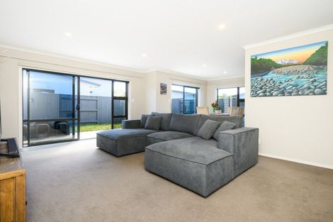 Photo of property in 59 Rosalie Terrace, Kelvin Grove, Palmerston North, 4414