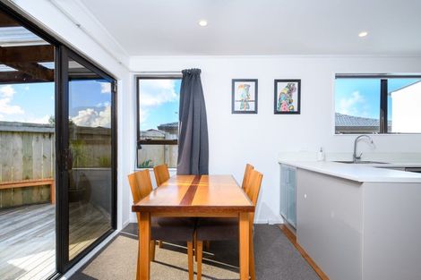 Photo of property in 1/29 Karepo Crescent, Ranui, Auckland, 0612