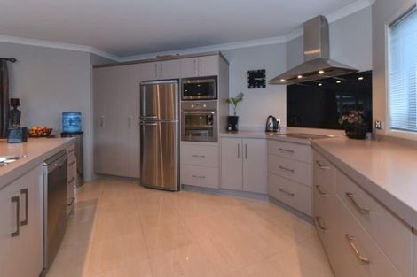 Photo of property in 17 Stafford Rise, Owhata, Rotorua, 3010