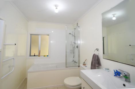 Photo of property in 12 Williams Crescent, Point Wells, Warkworth, 0986