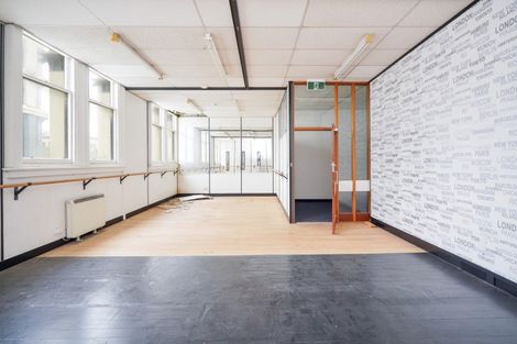 Photo of property in 24 Esk Street, Roslyn, Palmerston North, 4414