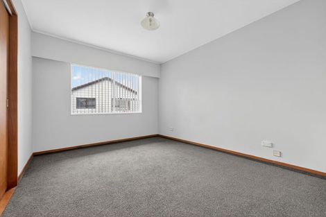 Photo of property in 41 Edgewater Parade, Waiuku, 2123