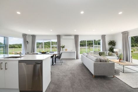 Photo of property in 13 Kahikatea Drive, Kinloch, Taupo, 3377