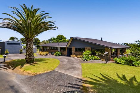Photo of property in 2 Waireka Road, Omata, New Plymouth, 4374