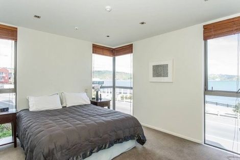 Photo of property in Patent 326 Apartments, 326 Evans Bay Parade, Hataitai, Wellington, 6021