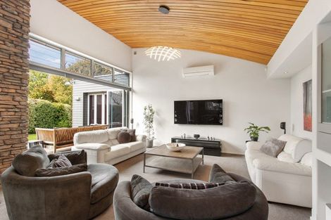 Photo of property in 26 Riverwood Boulevard, Redwood, Christchurch, 8051