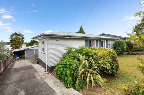 Photo of property in 100 Forest Lake Road, Forest Lake, Hamilton, 3200