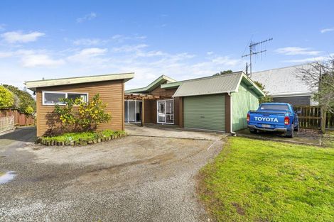 Photo of property in 20 Simcox Street, Otaki Beach, Otaki, 5512