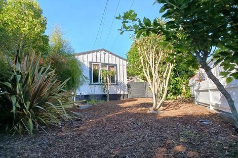 Photo of property in 84 Govett Avenue, Frankleigh Park, New Plymouth, 4310