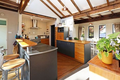 Photo of property in 11 Leven Street, South Hill, Oamaru, 9400