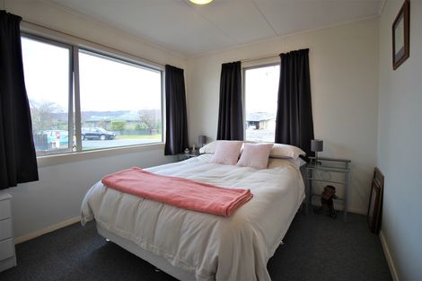 Photo of property in 90 Ashworth Street, Alexandra, 9320