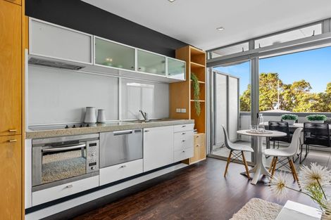 Photo of property in Ocean Breeze Apts, 2107/87 Clyde Road, Browns Bay, Auckland, 0630