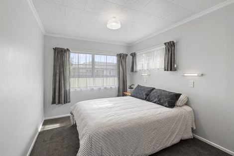 Photo of property in 2/230 Huatoki Street, Upper Vogeltown, New Plymouth, 4310