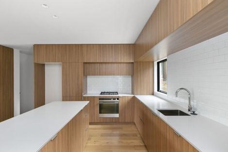 Photo of property in 75 Melbourne Road, Island Bay, Wellington, 6023