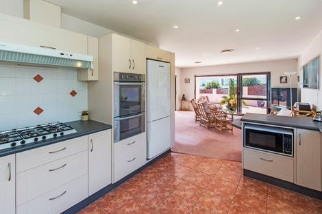 Photo of property in 9 Lamia Place, The Gardens, Auckland, 2105