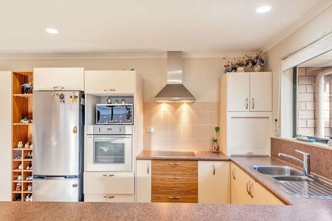 Photo of property in 1 Suffolk Drive, Otamatea, Whanganui, 4500