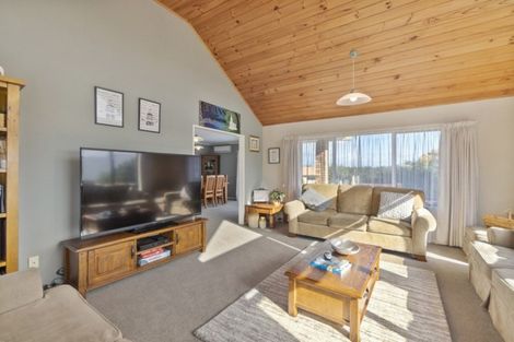 Photo of property in 16 Prospect Place, Western Heights, Hamilton, 3200