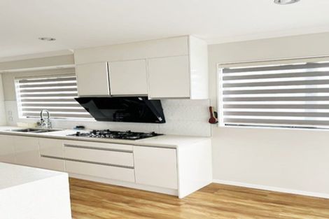 Photo of property in 324a Royal Road, Massey, Auckland, 0614