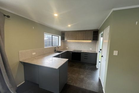Photo of property in 2/6b Youngs Road, Papakura, 2110