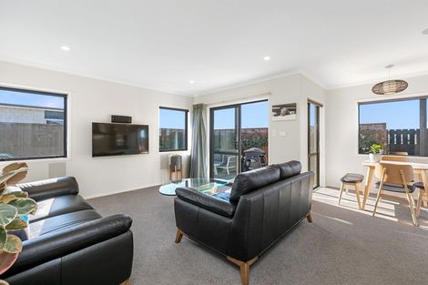 Photo of property in 24 Marion Crescent, Papamoa Beach, Papamoa, 3118