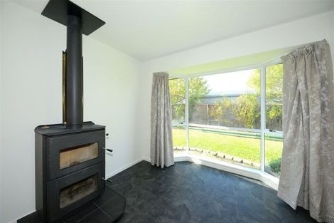 Photo of property in 2/54 Saint Johns Street, Woolston, Christchurch, 8062