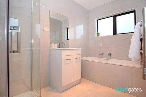 Photo of property in 1 Whekau Drive, Takanini, 2112