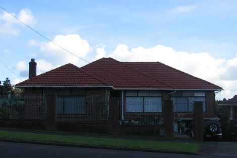 Photo of property in 195 Titirangi Road, Titirangi, Auckland, 0604