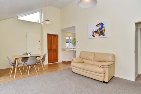 Photo of property in 2/19 Burdale Street, Riccarton, Christchurch, 8011