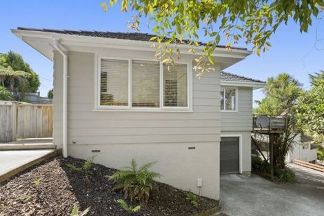 Photo of property in 20 Wyoming Avenue, Murrays Bay, Auckland, 0630