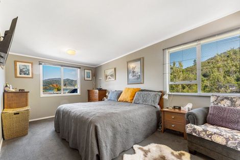 Photo of property in 7102 Kenepuru Road, Raetihi, Picton, 7282