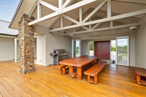 Photo of property in 98 Oxford Street, Martinborough, 5711