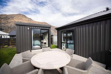 Photo of property in 6 Masons Court, Lower Shotover, Queenstown, 9304