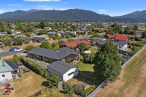 Photo of property in 24 Howden Street, Te Anau, 9600