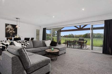 Photo of property in 939 Kahikatea Flat Road, Waitoki, Kaukapakapa, 0871