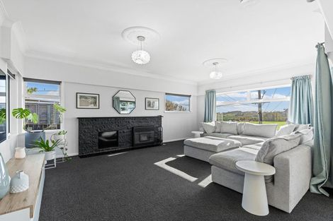 Photo of property in 73 Kawiu Road, Levin, 5510