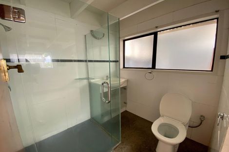 Photo of property in 2a Coniston Avenue, Te Atatu South, Auckland, 0610