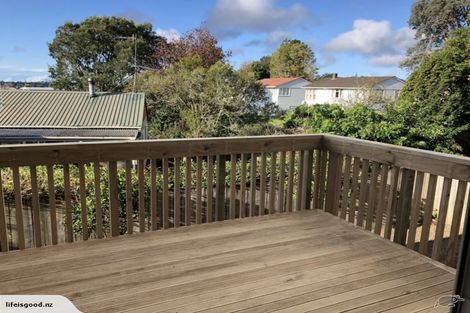 Photo of property in 5a Taurus Crescent, Beach Haven, Auckland, 0626