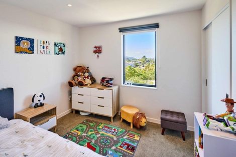 Photo of property in 15/6 Oswald Crescent, Paparangi, Wellington, 6037