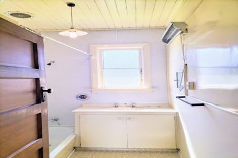 Photo of property in 6 Scotland Terrace, Green Island, Dunedin, 9018